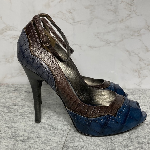 Marciano Heels - Picture 2 of 16